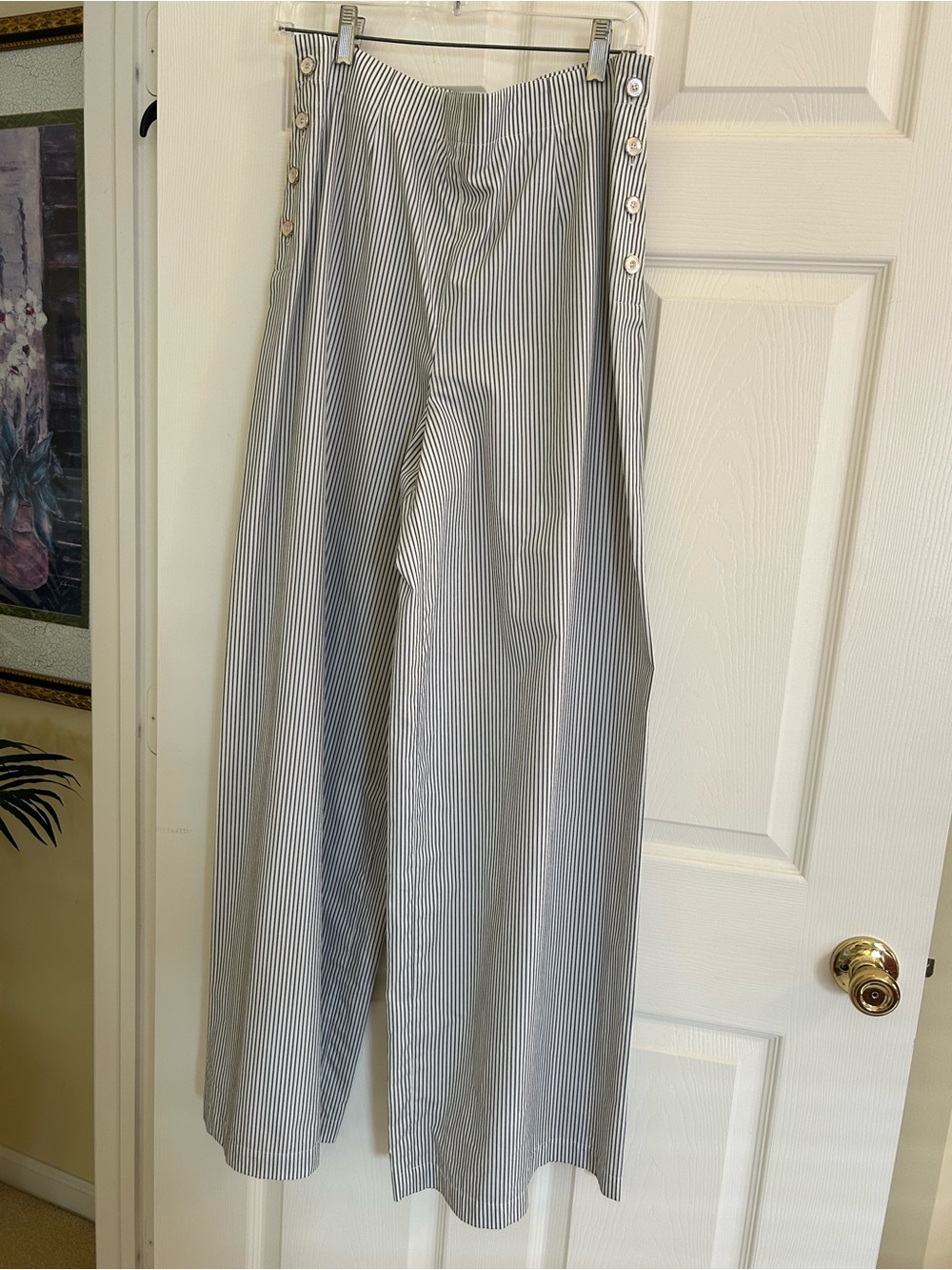 Vintage Chanel boutique womens wide leg pants size France42.  $300. NWOT
